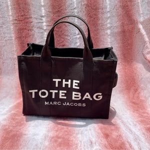 MARC JACOBS THE MEDIUM TOTE BAG | Black